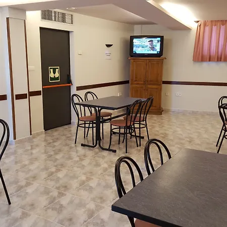 Zabala 3* サンティリャーナ・デル・マル